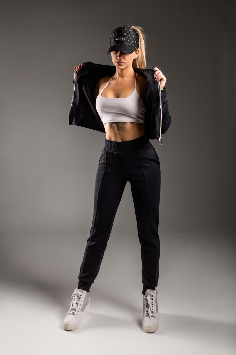 0D2A4330 kobiece ubrania sportowe